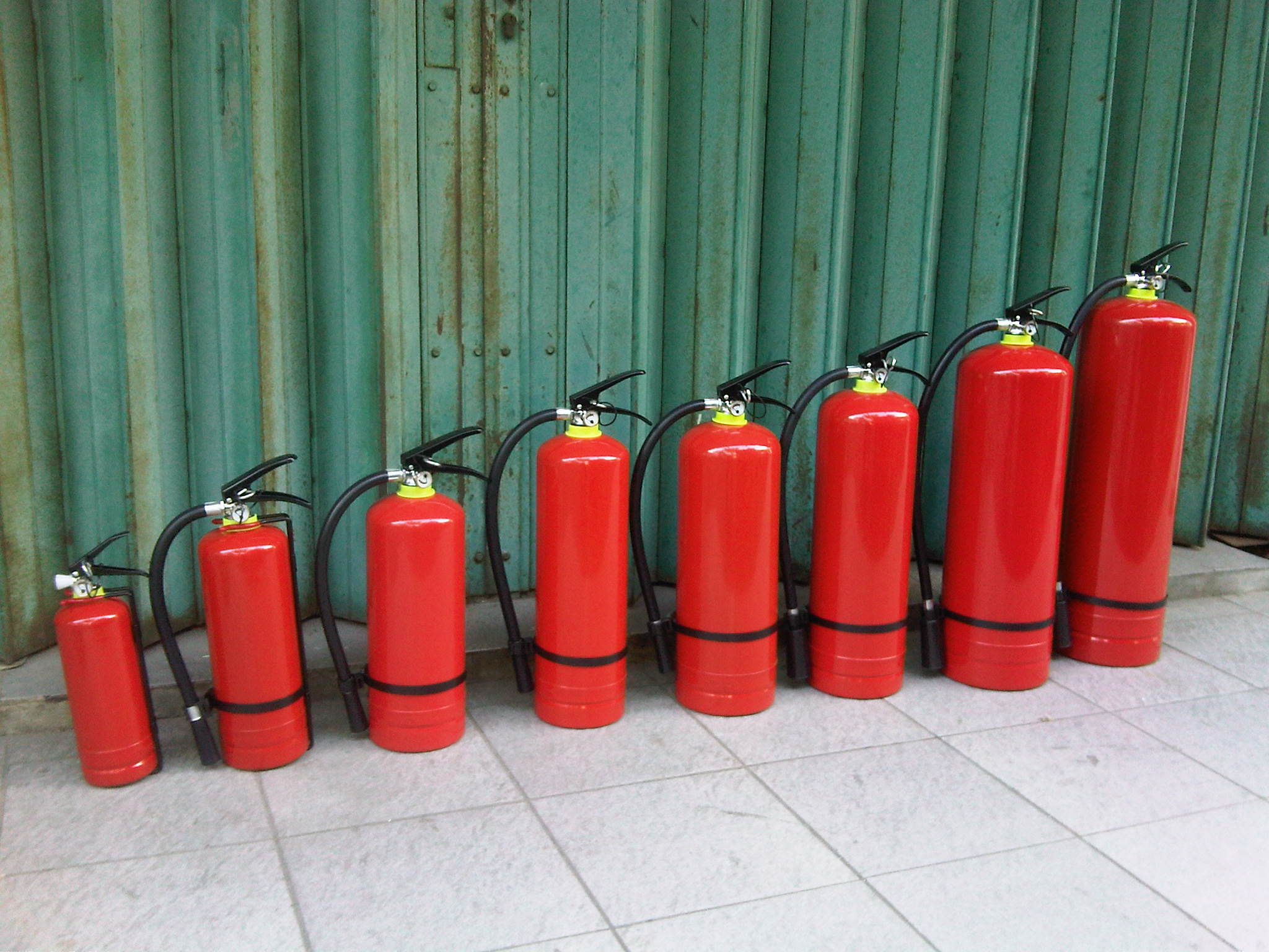 Stockiest Alat Pemadam Api Kebakaran Hydrant Ringan Gambar Racun